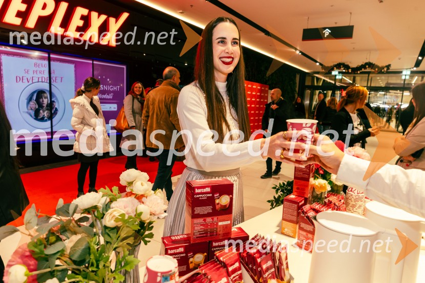  Lucija BurgarLadies night, Belo se pere na devetdeset