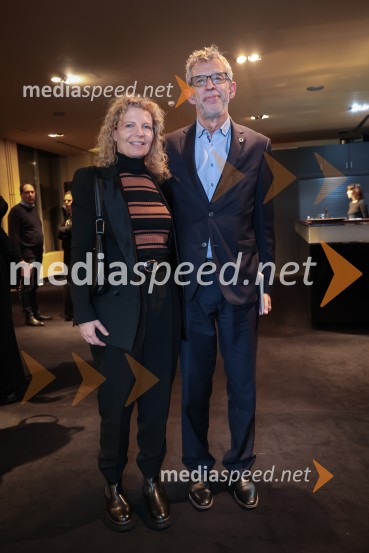 mag. Tadeja Kuhar, predstavnica Državne revizijske komisije za odnose z javnostmi;  Andrej  Kren, direktor PC BrdoIzginjanje, premiera drame Mestnega gledališča Ljubljana