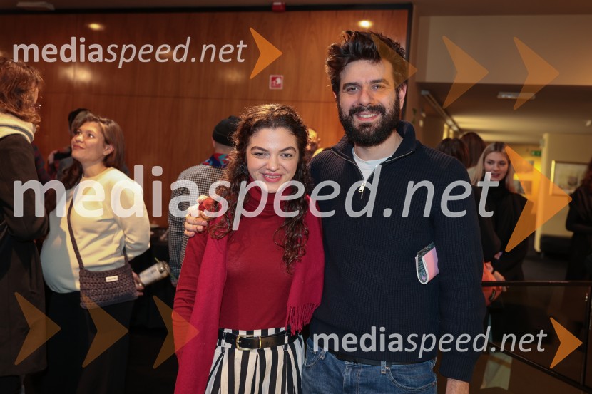  Diana  Kolenc, igralka;  Pier Francesco  Maestrini, režiser;  ... Izginjanje, premiera drame Mestnega gledališča Ljubljana