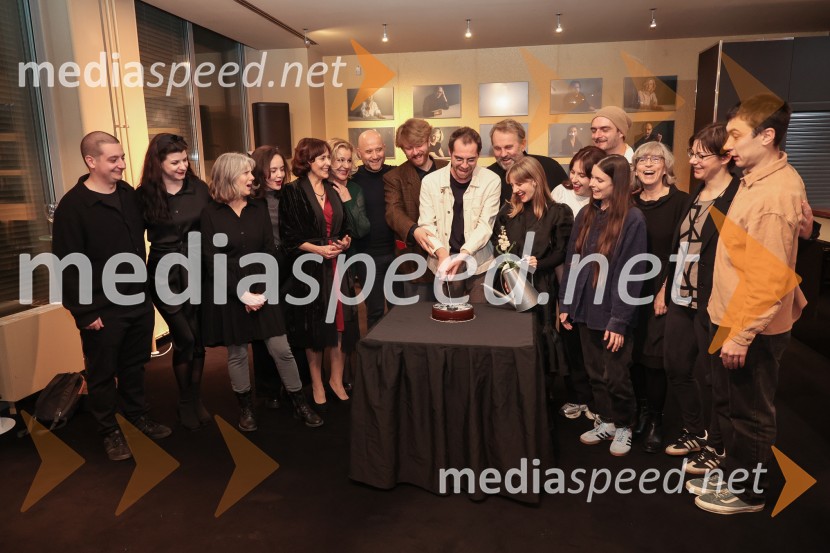 Izginjanje, premiera drame Mestnega gledališča Ljubljana