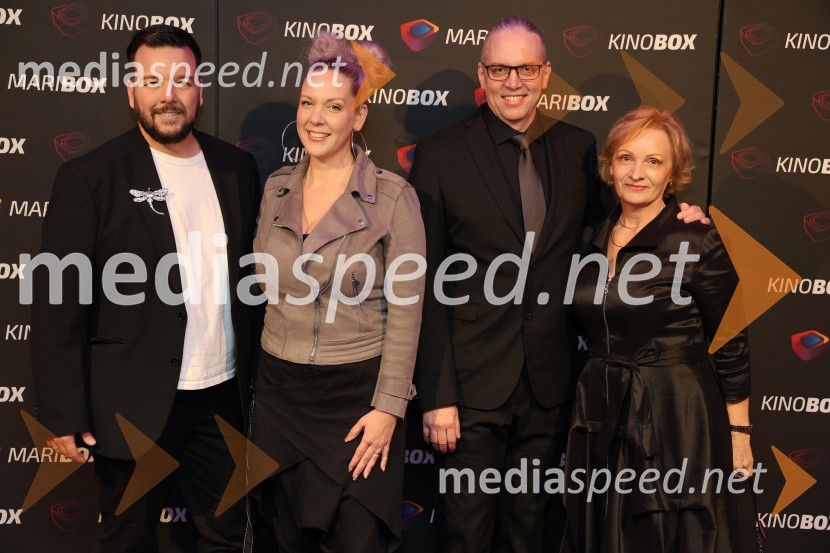  Denis Bende Živčec, novinar, Večer;  Mateja Naberšnik, maskerka;  Marko  Naberšnik, režiser in scenarist;  ... Belo se pere na 90, premiera Maribox