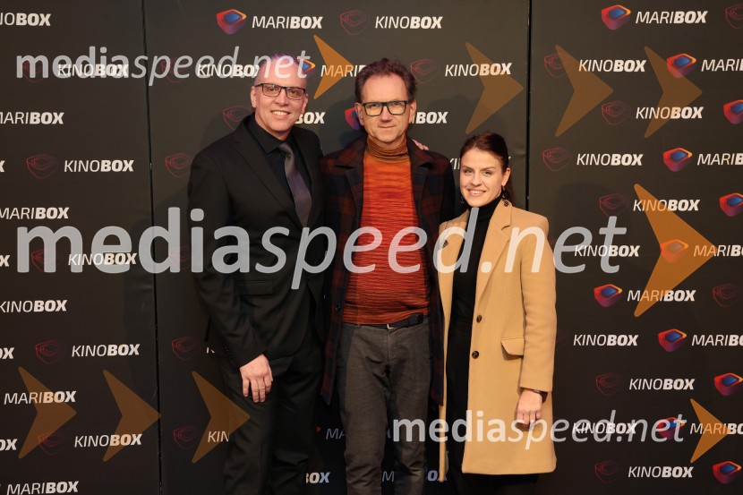  Marko  Naberšnik, režiser in scenarist;  ... ;  Dijana Božič, fotografinjaBelo se pere na 90, premiera Maribox