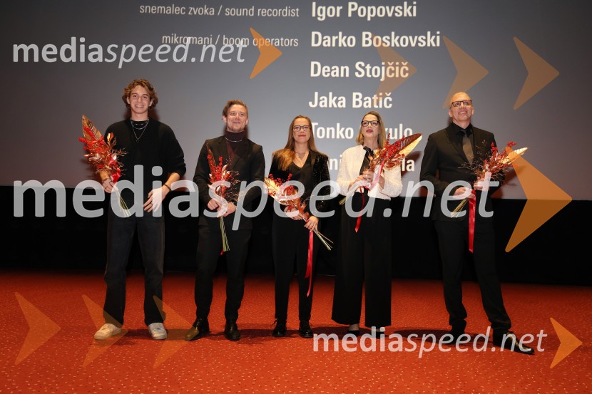  Žiga Šorli, igralec;  Jure Rajšp, igralec;  Lea Cok, igralka;  Bronja Žakelj, pisateljica;  Marko  Naberšnik, režiser in scenaristBelo se pere na 90, premiera Maribox