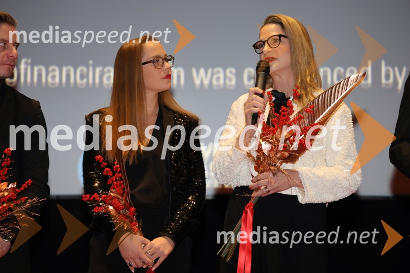  Lea Cok, igralka;  Bronja Žakelj, pisateljicaBelo se pere na 90, premiera Maribox