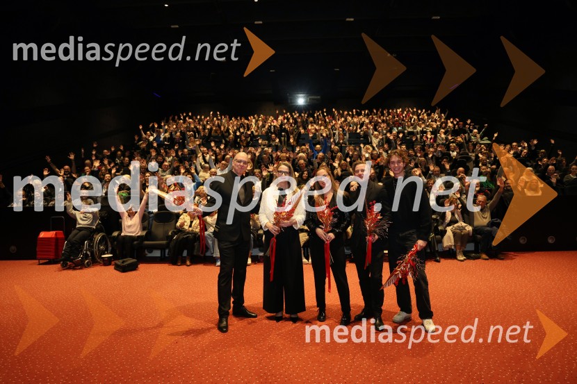 Belo se pere na 90, premiera Maribox