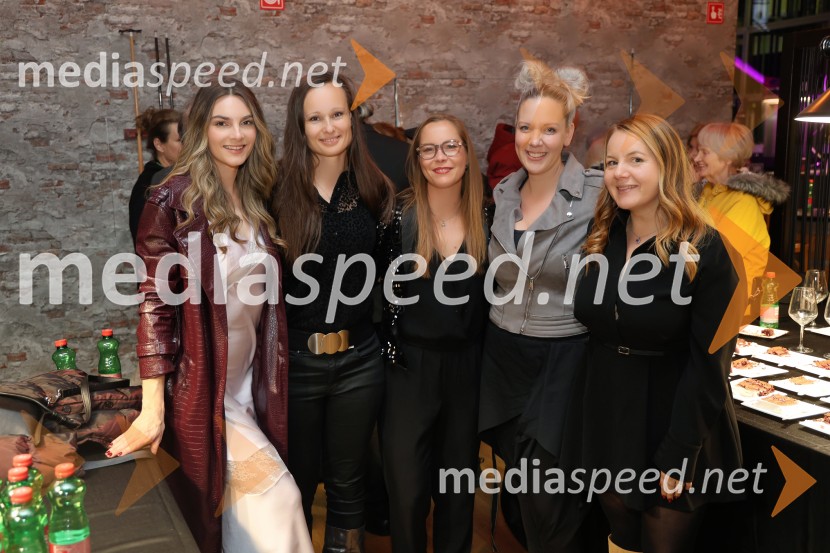  ... ;  Tatjana Maguša;  Lea Cok, igralka;  Mateja Naberšnik, maskerka;  Tanja Kocman, stand up komičarkaBelo se pere na 90, premiera Maribox