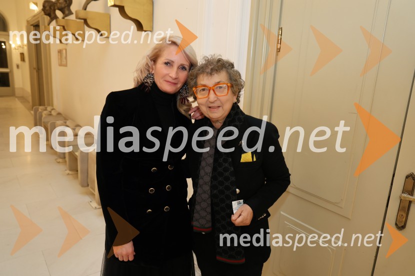  Anja  Žižek, marketing SNG Maribor;  Dragica Petrovič, režiserka in producentkaGospa ministrica, klasična komedija SNG Maribor