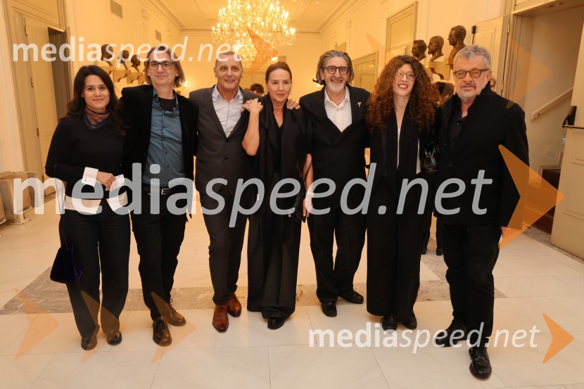  ... ;  Aleksandar  Popovski, režiser, umetniški direktor Drame SNG Maribor;  Danilo Rošker, direktor SNG Maribor;  ... ;  Leo Kulaš, kostumograf;  Lara  Kulaš, asistentka kostumografa;  ... Gospa ministrica, klasična komedija SNG Maribor