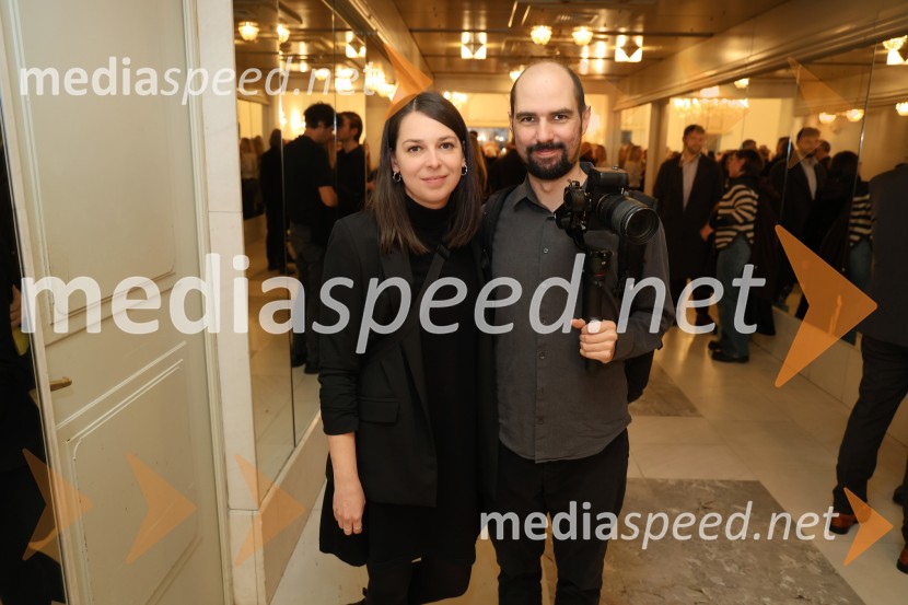  Zala Koren,  urednica socialnih omrežij, SNG Maribor Drama;  ... Gospa ministrica, klasična komedija SNG Maribor