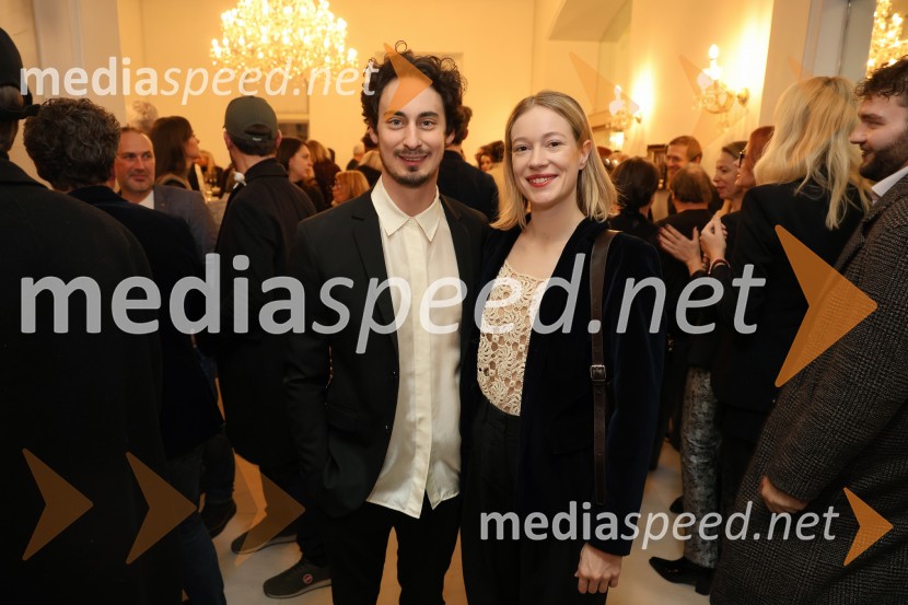  Žan Koprivnik, igralec;  Julija Klavžar, igralkaGospa ministrica, klasična komedija SNG Maribor