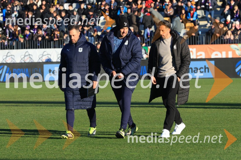 Trenerski štab Nk Olimpije.Derbi v Ljudskem vrtu: Maribor in Olimpija brez zmagovalca pred 9.000 navijači