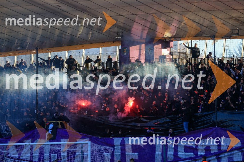 Derbi v Ljudskem vrtu: Maribor in Olimpija brez zmagovalca pred 9.000 navijači