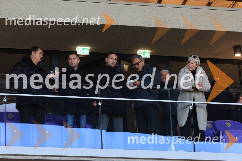 Derbi v Ljudskem vrtu: Maribor in Olimpija brez zmagovalca pred 9.000 navijači