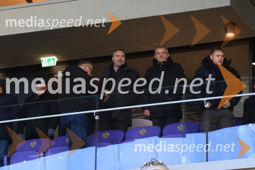 Derbi v Ljudskem vrtu: Maribor in Olimpija brez zmagovalca pred 9.000 navijači