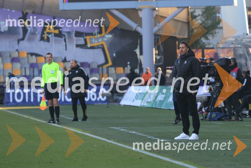 Trenerja obeh ekip.Derbi v Ljudskem vrtu: Maribor in Olimpija brez zmagovalca pred 9.000 navijači