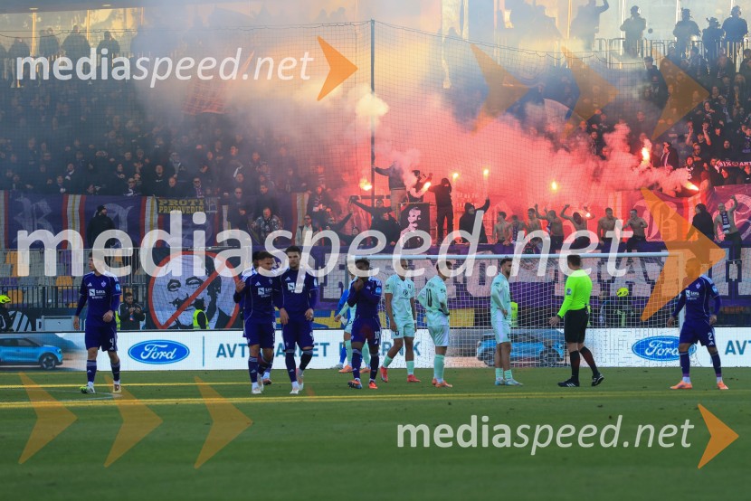 Derbi v Ljudskem vrtu: Maribor in Olimpija brez zmagovalca pred 9.000 navijači