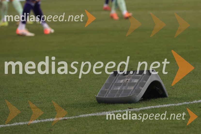 Derbi v Ljudskem vrtu: Maribor in Olimpija brez zmagovalca pred 9.000 navijači