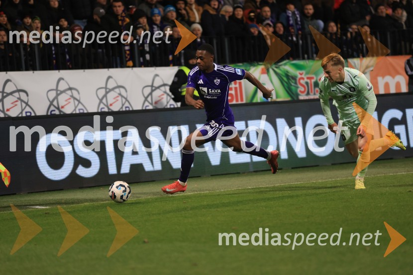 Derbi v Ljudskem vrtu: Maribor in Olimpija brez zmagovalca pred 9.000 navijači