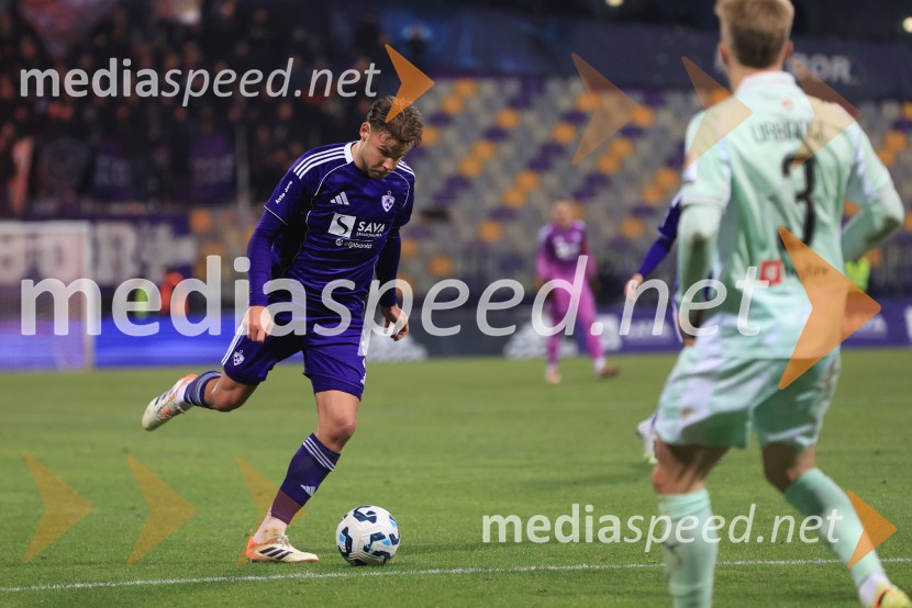 Derbi v Ljudskem vrtu: Maribor in Olimpija brez zmagovalca pred 9.000 navijači