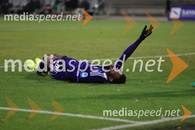 Derbi v Ljudskem vrtu: Maribor in Olimpija brez zmagovalca pred 9.000 navijači