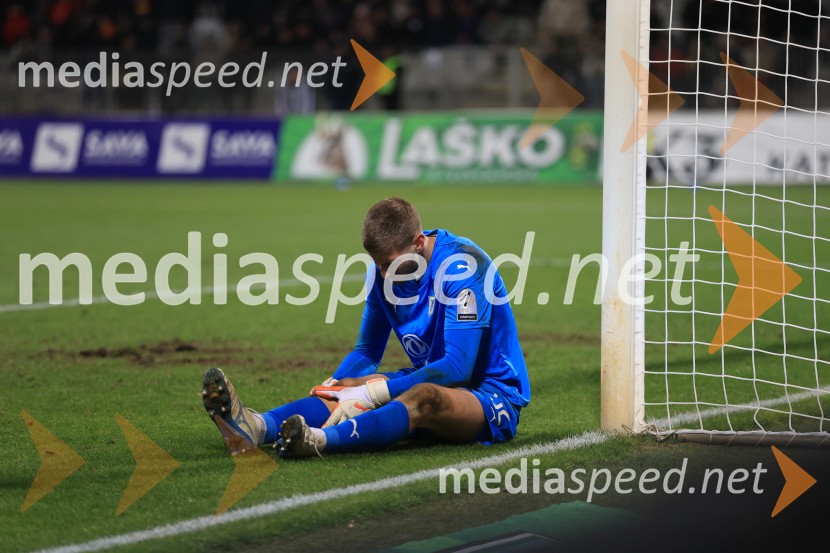 Derbi v Ljudskem vrtu: Maribor in Olimpija brez zmagovalca pred 9.000 navijači