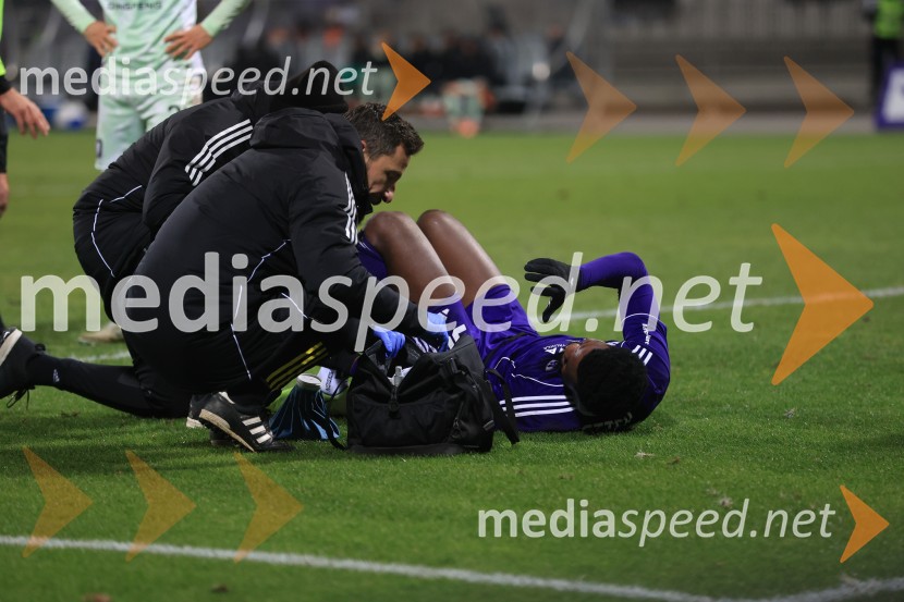 Derbi v Ljudskem vrtu: Maribor in Olimpija brez zmagovalca pred 9.000 navijači