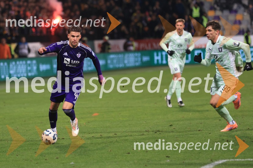 Derbi v Ljudskem vrtu: Maribor in Olimpija brez zmagovalca pred 9.000 navijači