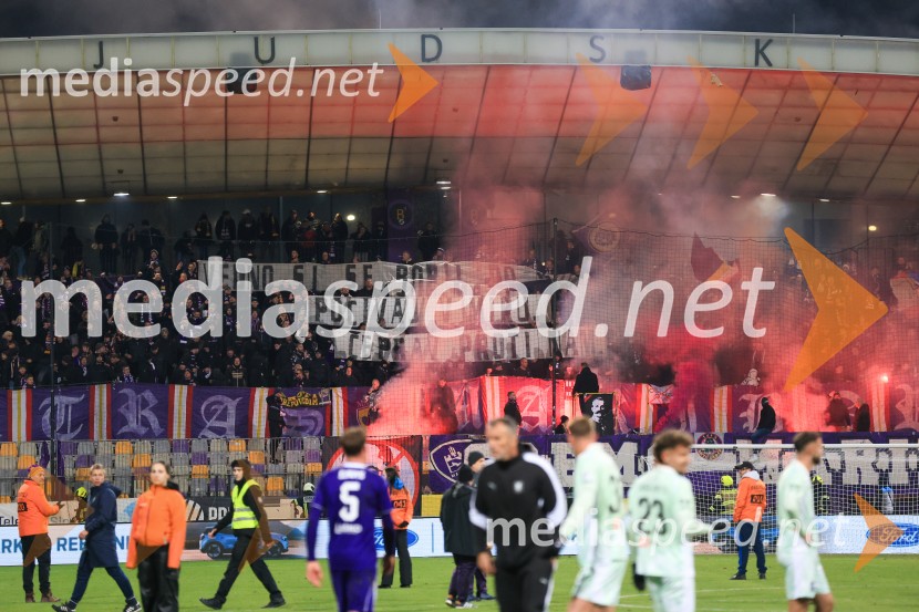 Derbi v Ljudskem vrtu: Maribor in Olimpija brez zmagovalca pred 9.000 navijači