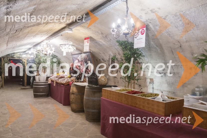 Vinska pot v rovih pod starim Kranjem 2025, petek