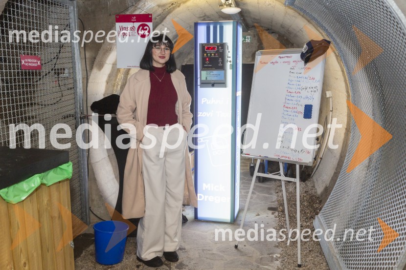 Vinska pot v rovih pod starim Kranjem 2025, petek