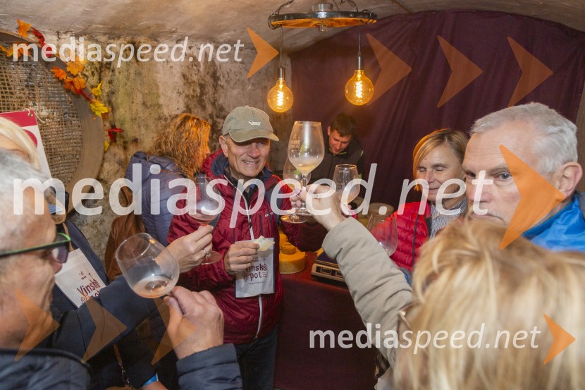 Vinska pot v rovih pod starim Kranjem 2025, petek