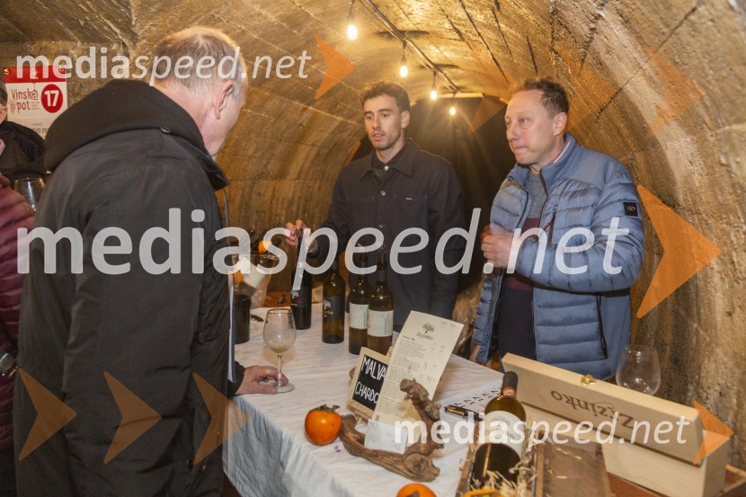 Vinska pot v rovih pod starim Kranjem 2025, petek