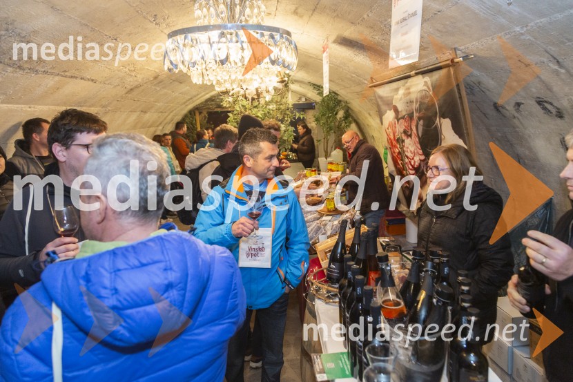 Vinska pot v rovih pod starim Kranjem 2025, petek