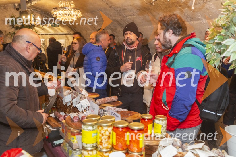 Vinska pot v rovih pod starim Kranjem 2025, petek