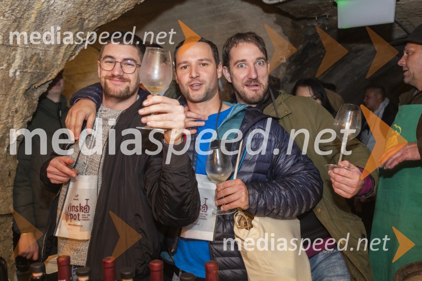 Vinska pot v rovih pod starim Kranjem 2025, petek