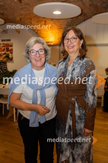 Pletenje adventnih venčkov za božični semenj Waldorfske šole Ljubljana