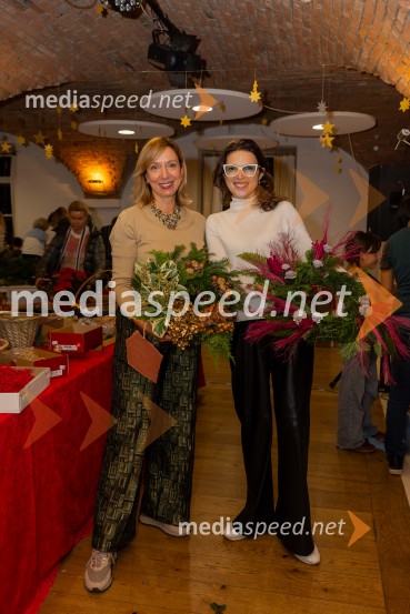 Pletenje adventnih venčkov za božični semenj Waldorfske šole Ljubljana