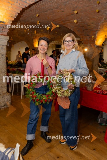 Pletenje adventnih venčkov za božični semenj Waldorfske šole Ljubljana