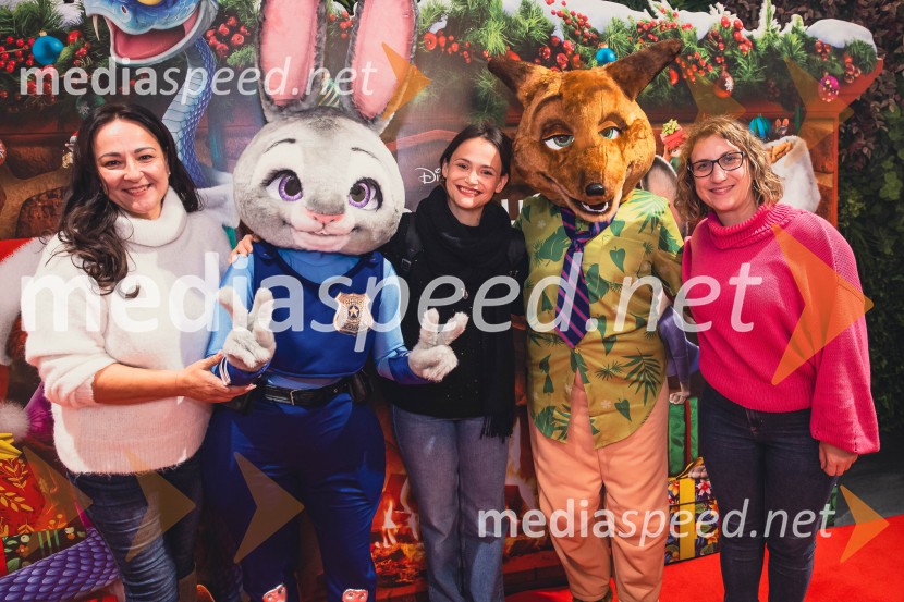  Tanja Fajon, podpredsednica vlade in ministrica za zunanje zadeve;  ... ;  ... Zootropolis 2, premiera v Cineplexx Ljubljana