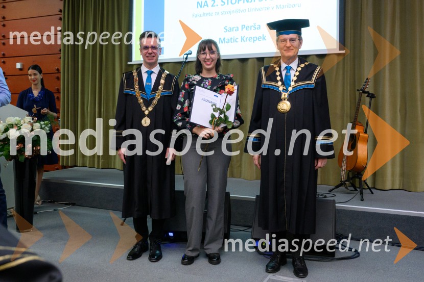 prof. dr. Matej Vesenjak, dekan, Fakulteta za strojništvo UM;  Sara Perša; prof. dr. Zdravko Kačič, rektor Univerze v MariboruDan Fakultete za strojništvo 2025