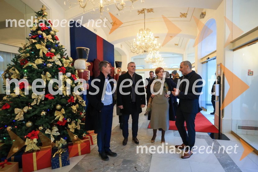 Ministrica dr. Asta Vrečko v SNG Maribor: energetska sanacija uspešno zaključena