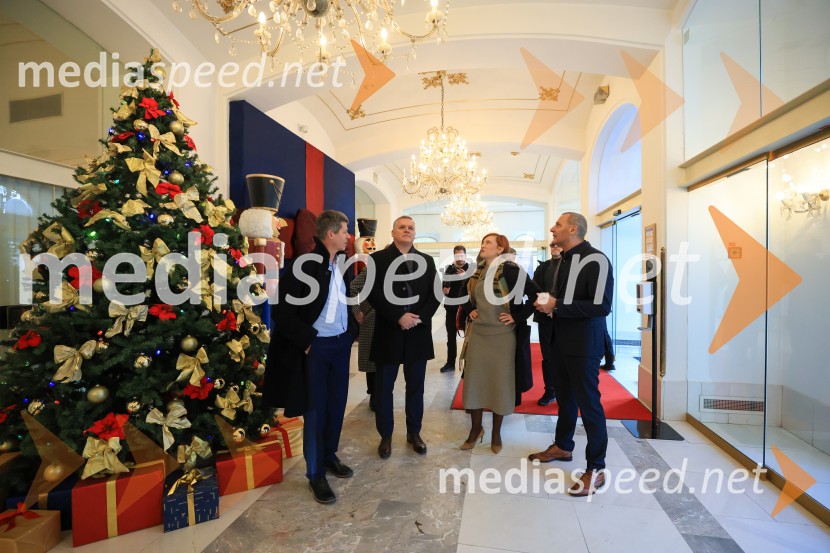 Ministrica dr. Asta Vrečko v SNG Maribor: energetska sanacija uspešno zaključena