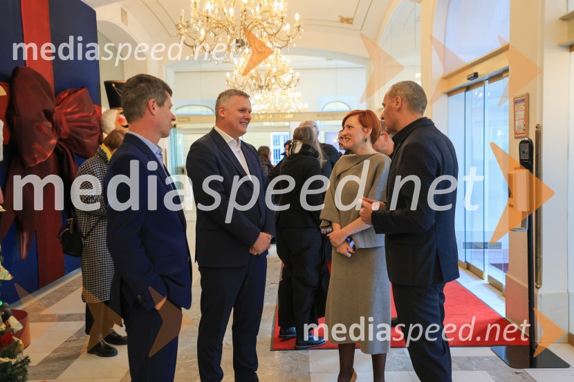 Ministrica dr. Asta Vrečko v SNG Maribor: energetska sanacija uspešno zaključena