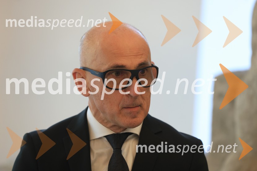 Ministrica dr. Asta Vrečko v SNG Maribor: energetska sanacija uspešno zaključena