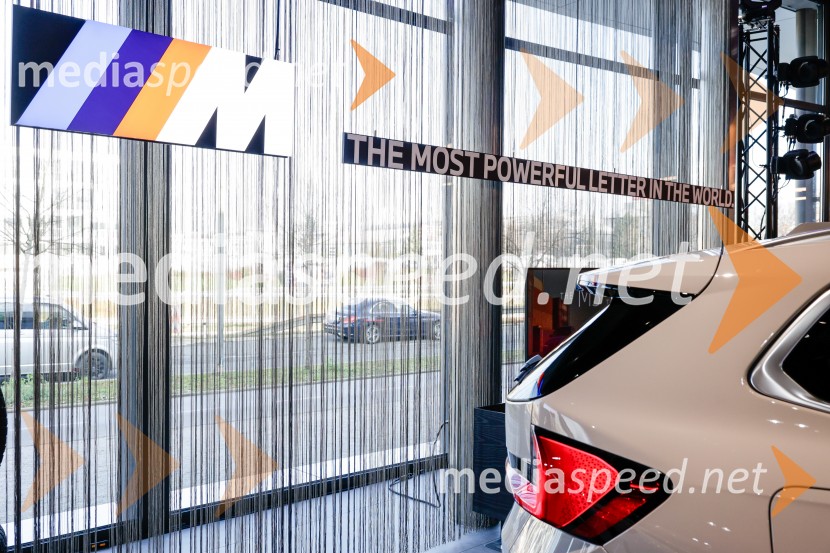 Srečanje v prenovljenem salonu AutoWallis Ljubljana