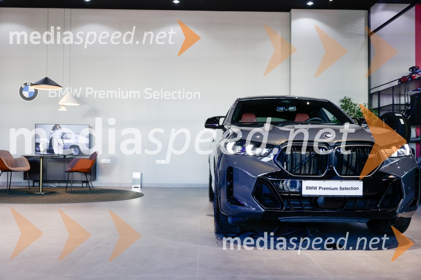 Srečanje v prenovljenem salonu AutoWallis Ljubljana