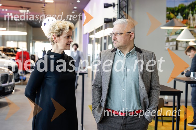 Srečanje v prenovljenem salonu AutoWallis Ljubljana