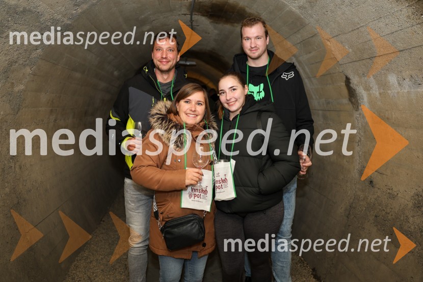 Vinska pot v rovih pod starim Kranjem 2025, sobota