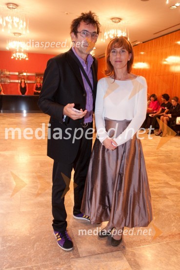 Branko Đurić - Đuro, režiser ter igralec in Barbara Hieng Samobor, direktorica MGLReklame, seks in požrtija, premiera v MGL