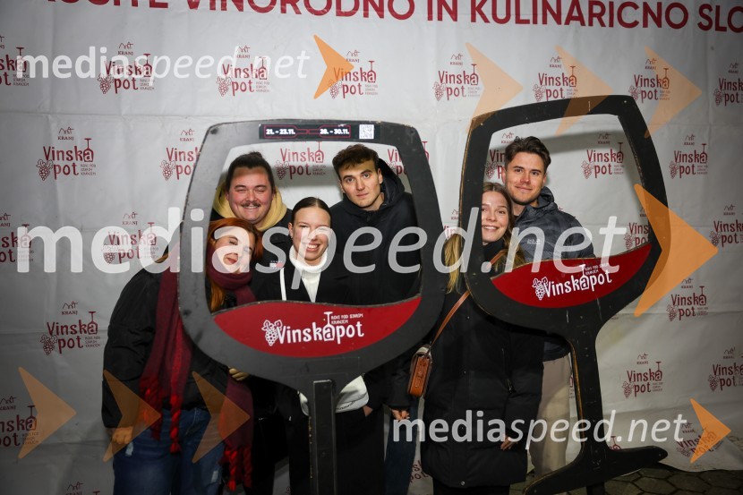 Vinska pot v rovih pod starim Kranjem 2025, sobota